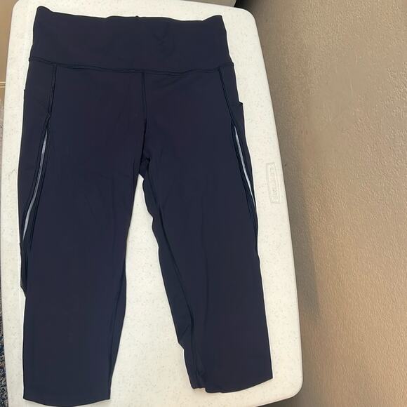 Lululemon Cropped Leggings - Picture 1 of 5